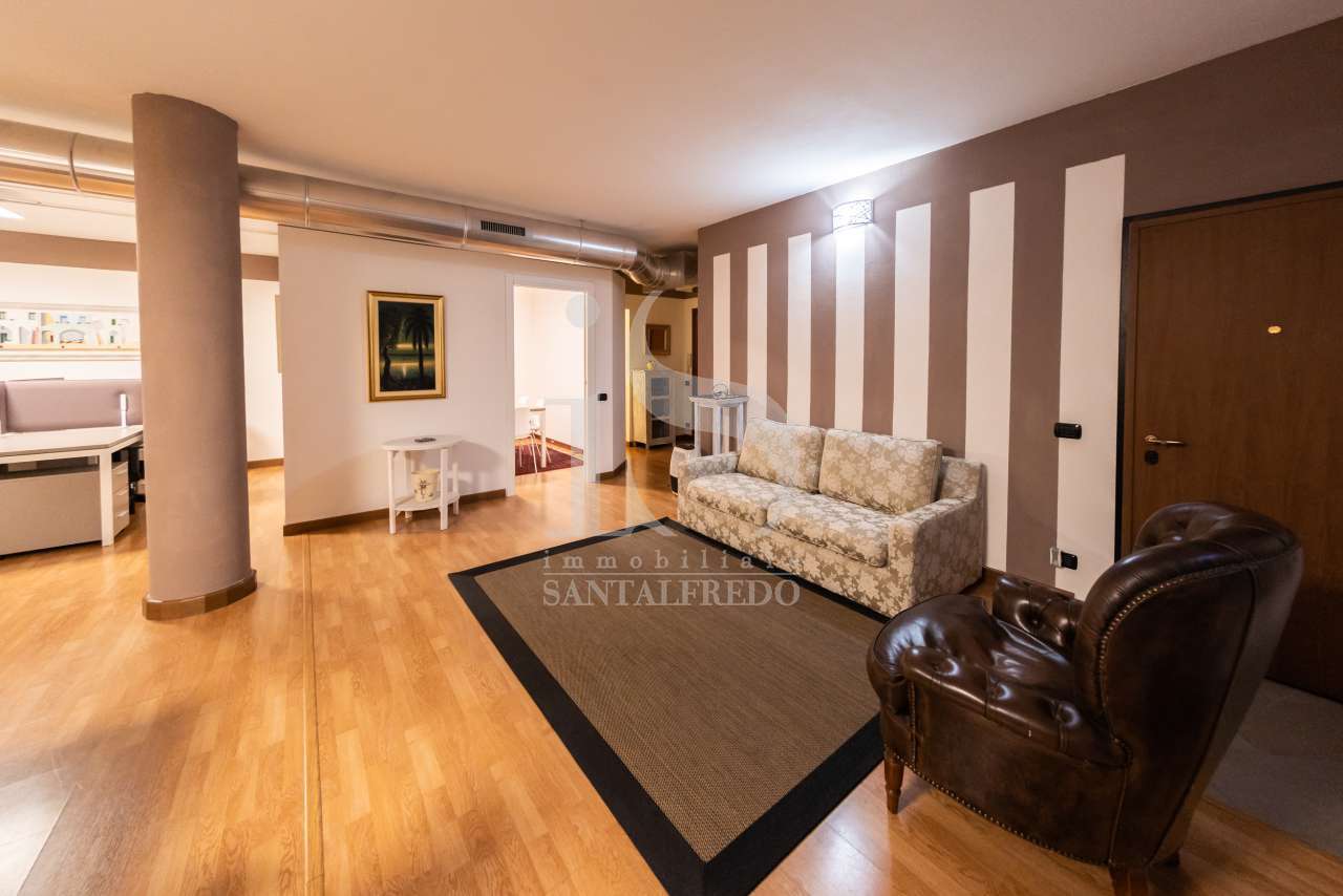 -vendita-1-ufficio-2122536.jpg