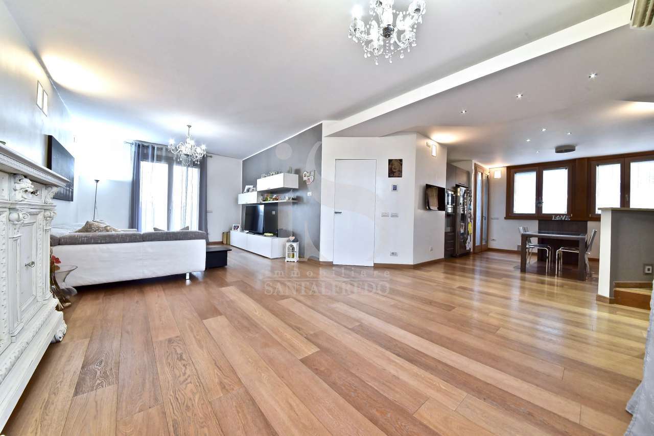 -vendita-10-sala-2259841.jpg