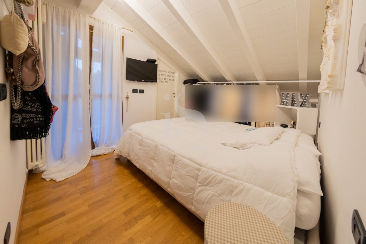 -vendita-12-camera-da-letto-e-cabina-2256680.jpg