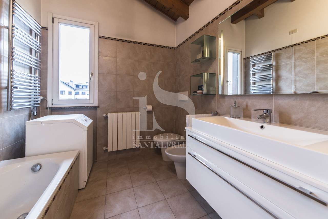 -vendita-18-bagno-2236964.jpg