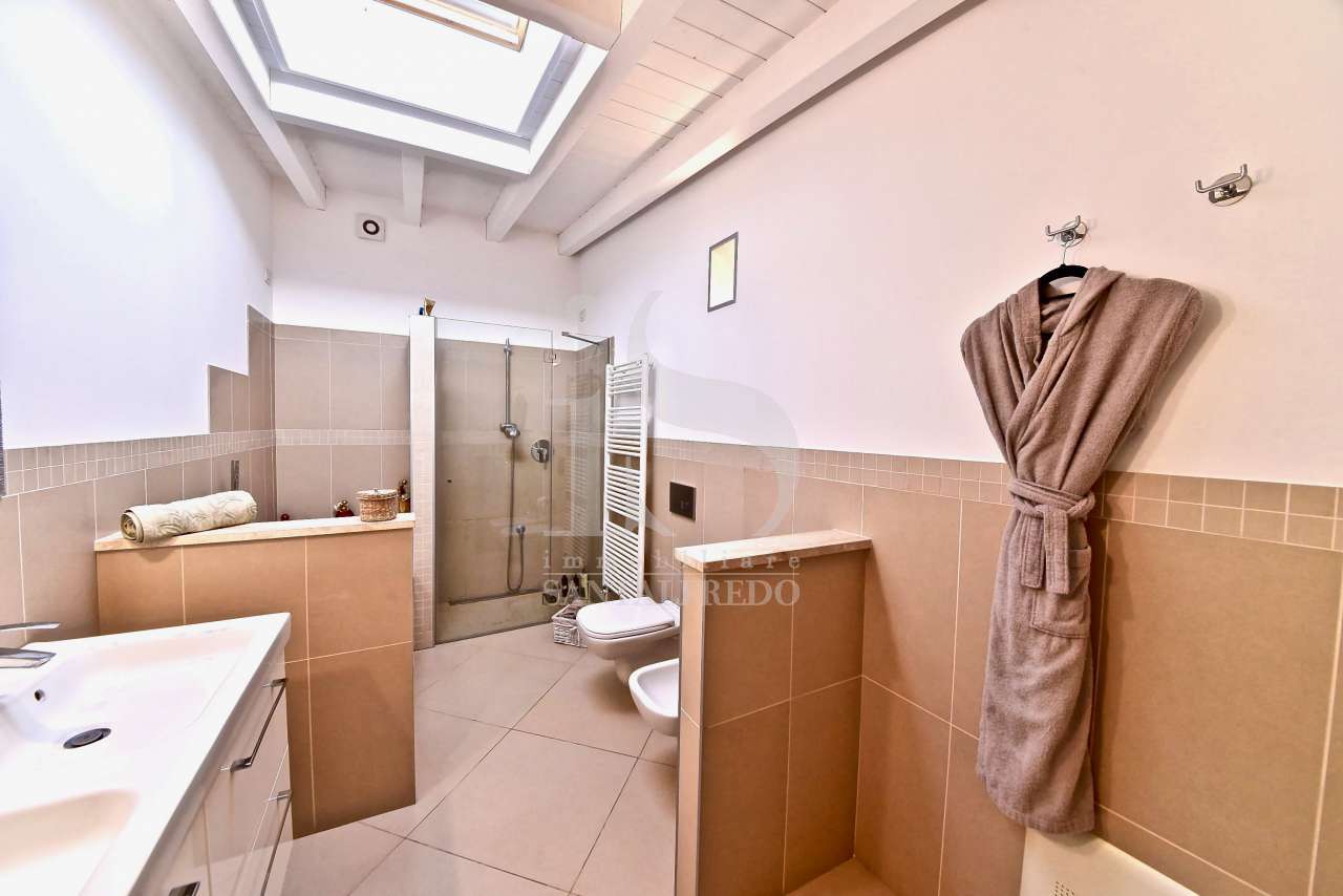 -vendita-21-bagno-2259841.jpg