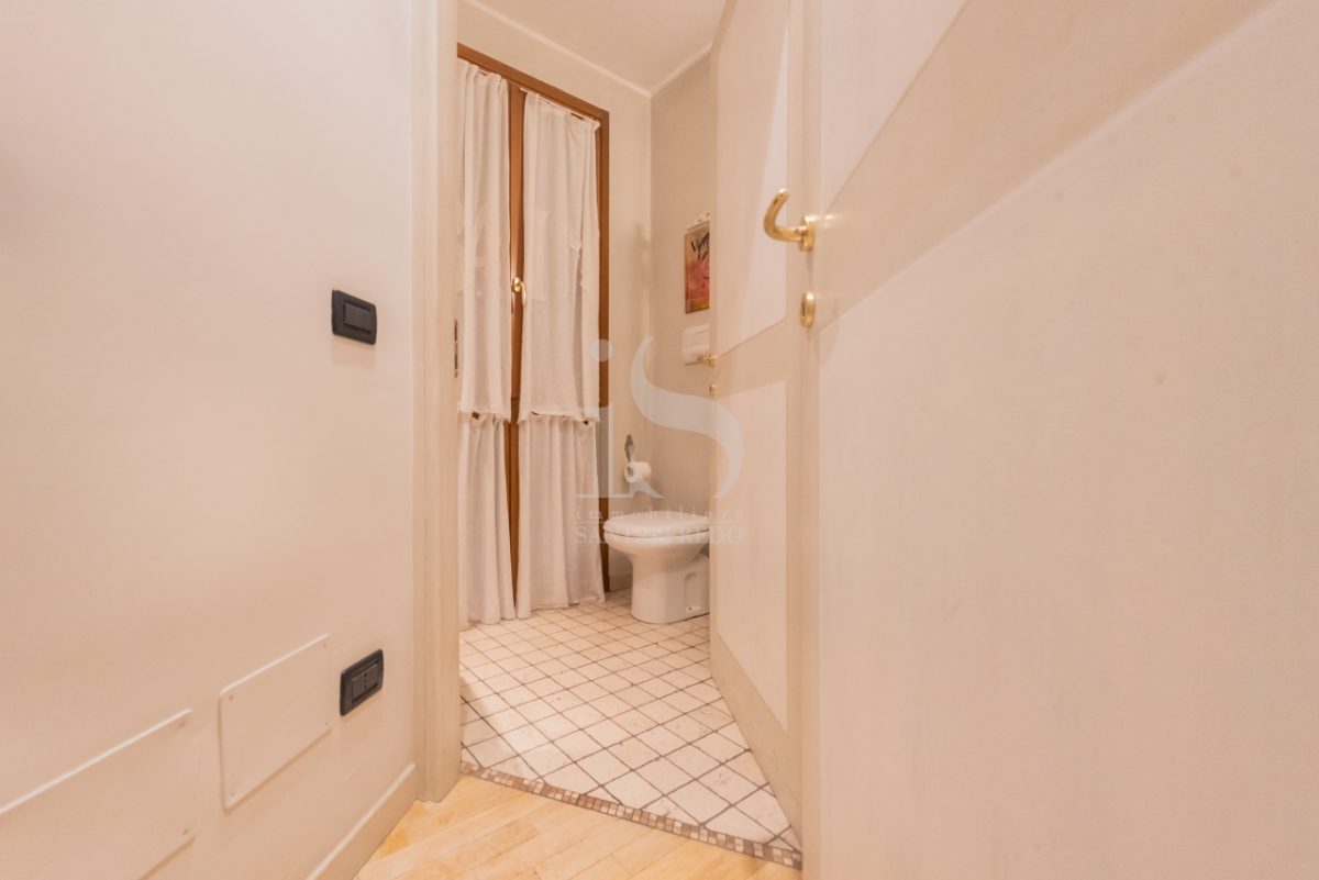 -vendita-24-bagno-2256680.jpg