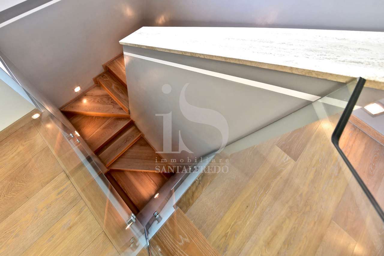 -vendita-4-scala-2259841.jpg