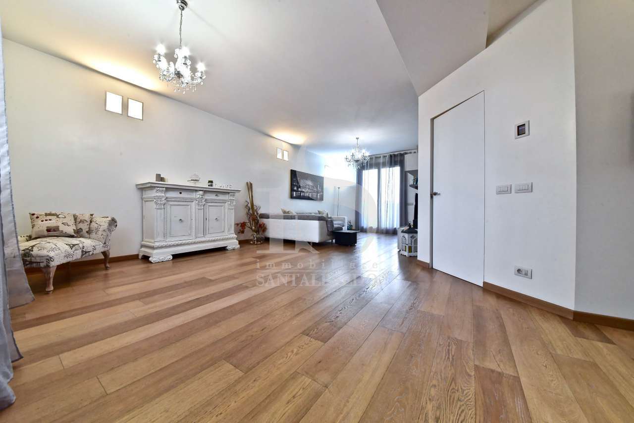 -vendita-9-sala-2259841.jpg