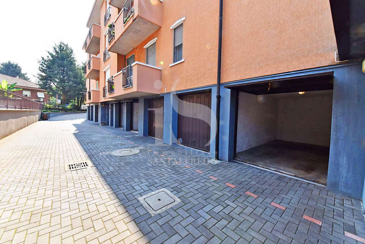 arcore-ottimo-trilocale-con-box-vendita-17-garage-1802059.jpg