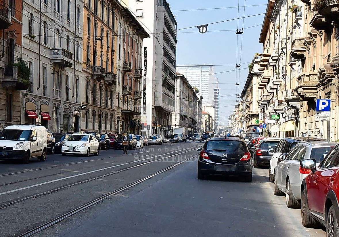 milano-via-plinio-negozio-in-affitto-vendita-4-viste-2222106.jpg