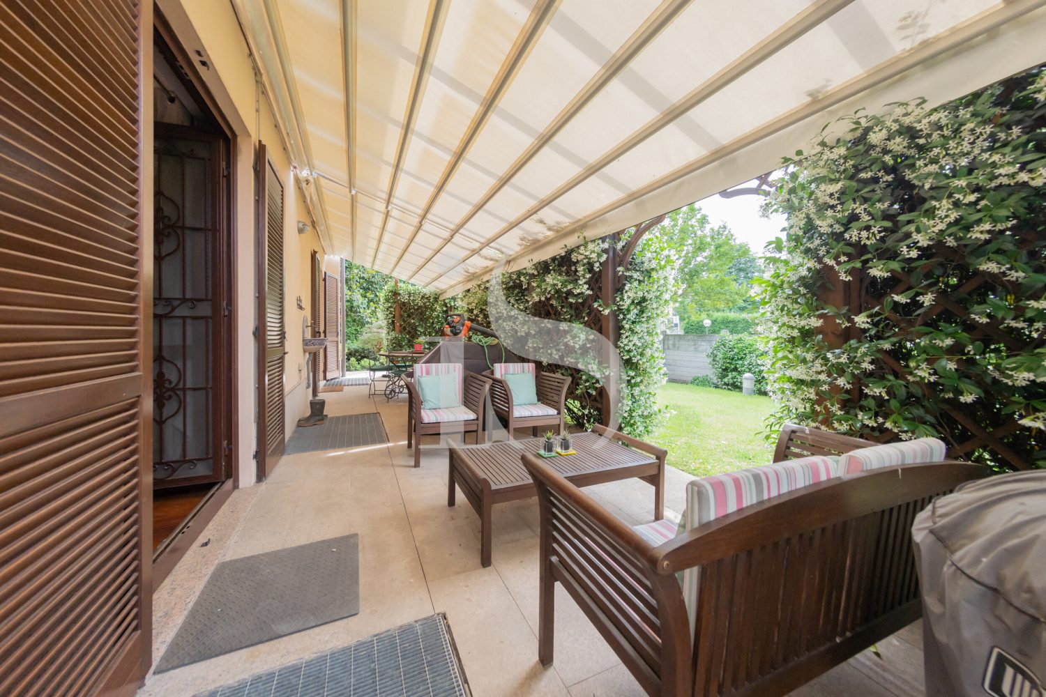 villa cernusco sul Naviglio Milano-11 (45)