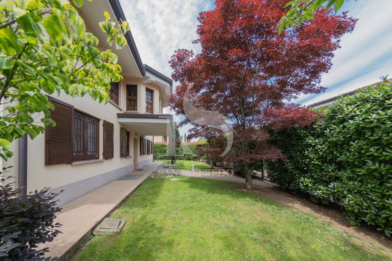 villa-singola-a-cernusco:-tanto-comfort-e-tranquillita’-vendita-2-villa-con-giardino-milano-cernusco-2259871.jpg