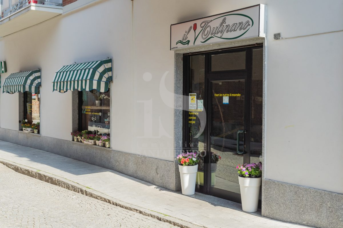 Vendita Mura negozio agrate-18 (16)