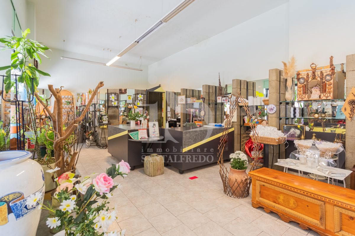 Vendita Mura negozio agrate-18 (23)