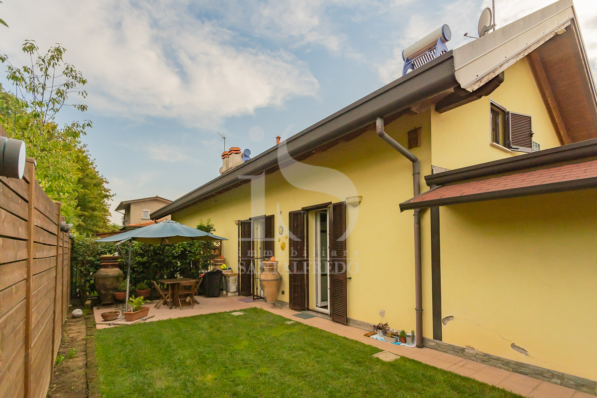 Villa a Schiera Usmate Velate (17)