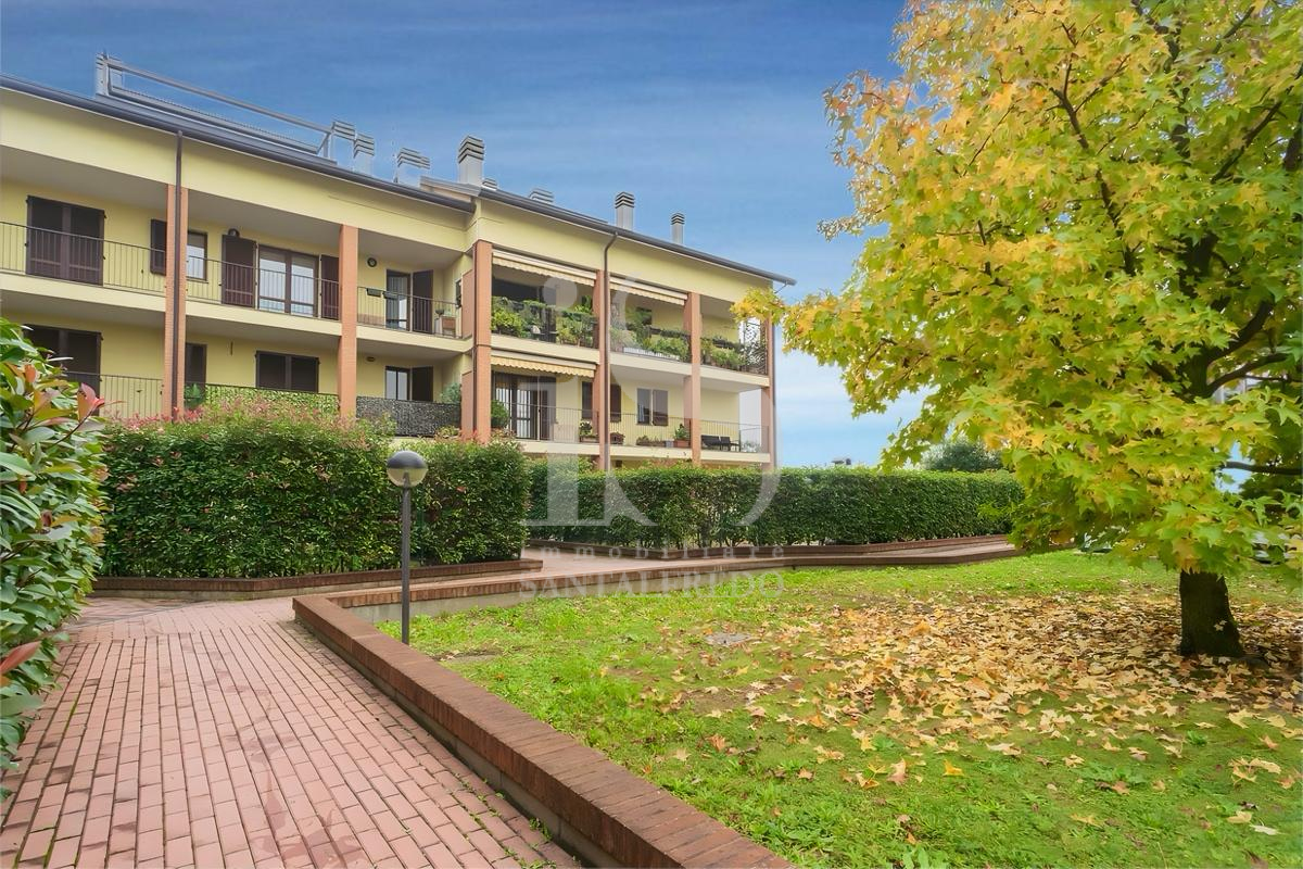 Ornago Trilocale con Giardino Vendita (58)