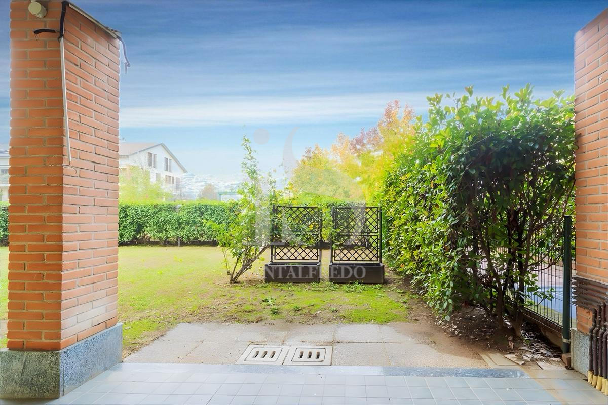 Ornago Trilocale con Giardino