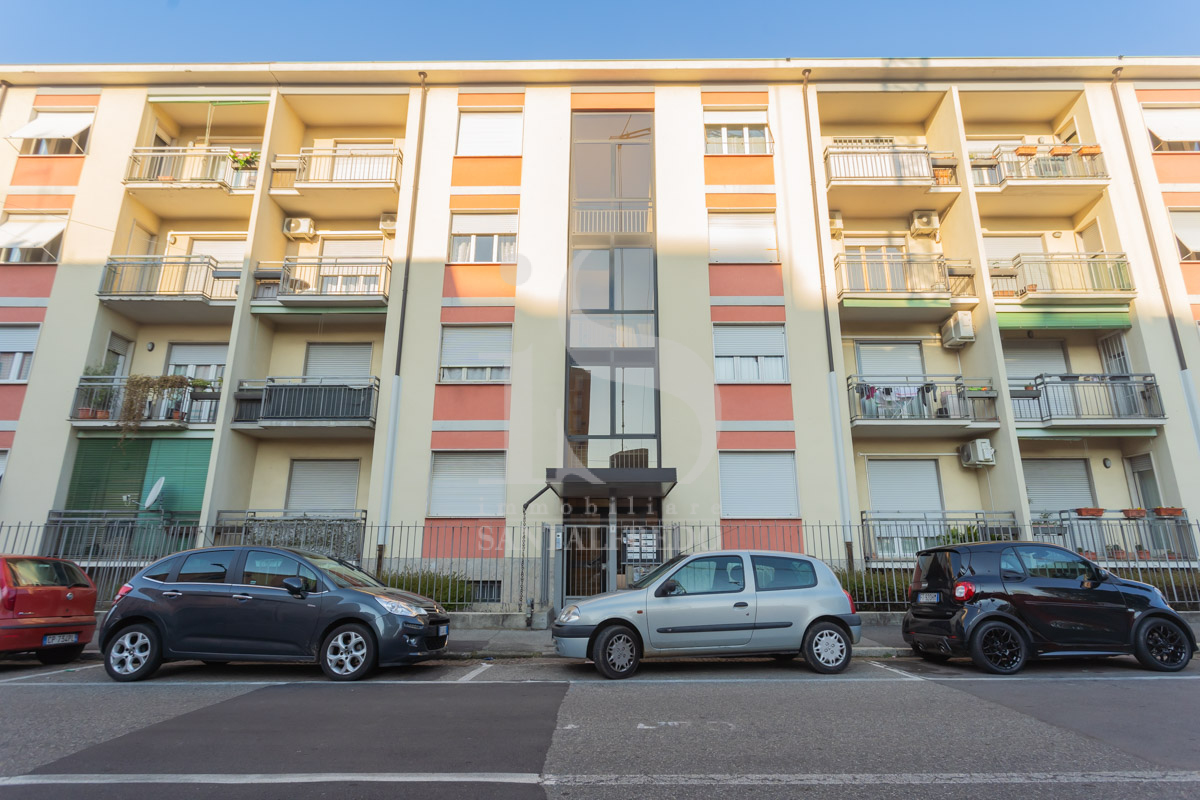 Arcore Via Manzoni Appartamento in Vendita