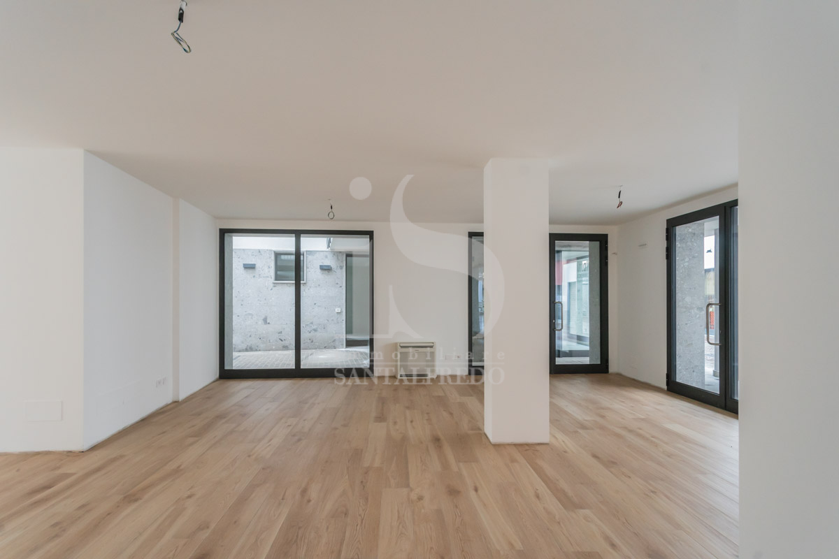 Negozi in Vendita Vimercate (19)