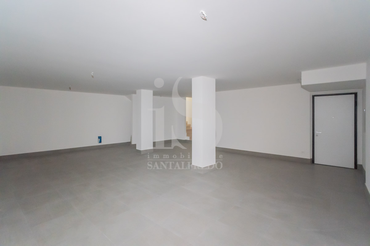 Negozi in Vendita Vimercate (21)