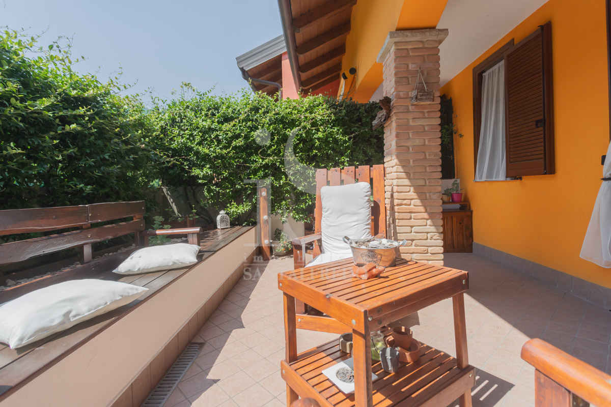 Villa con Giardino in vendita ad Arcore