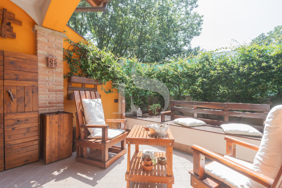 Villa con Giardino in vendita ad Arcore