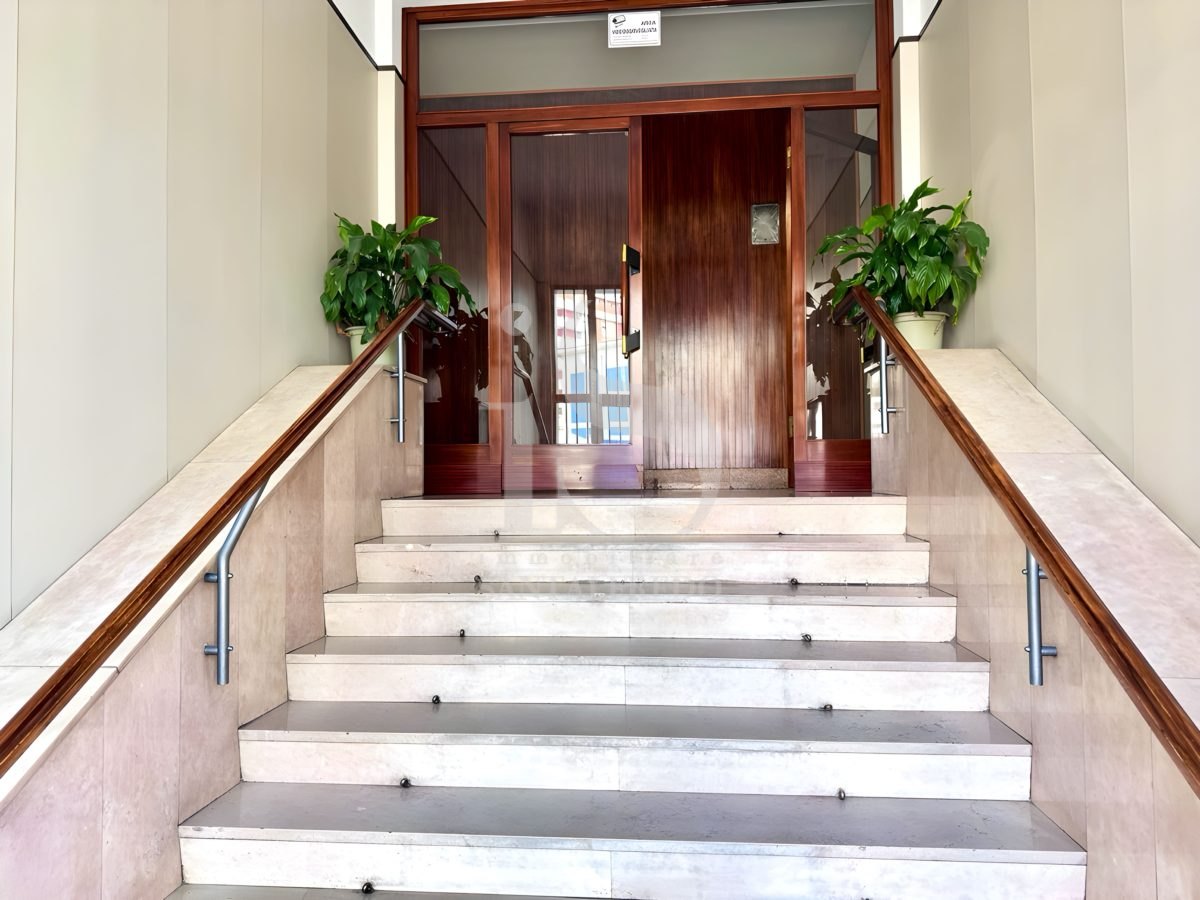 Milano Certosa monolocale ristrutturato