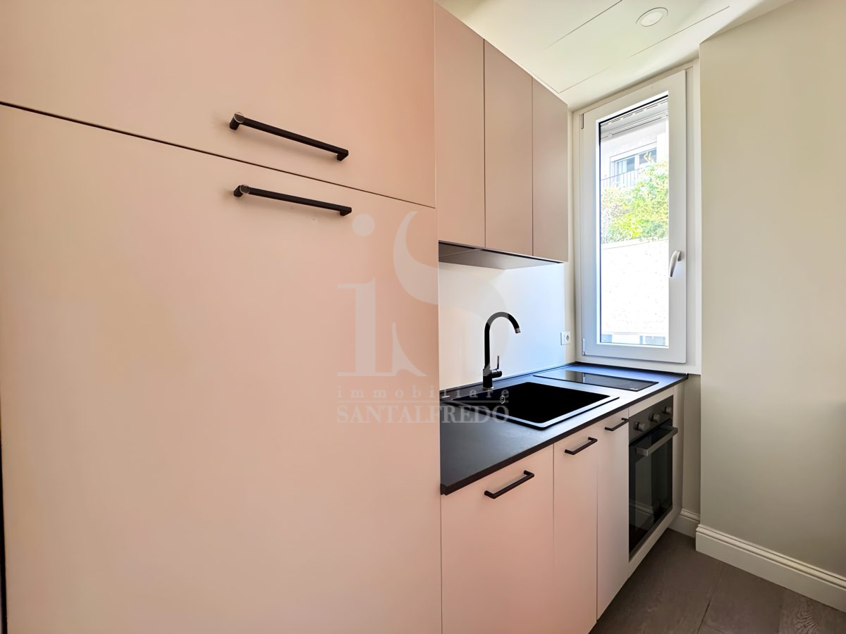 Milano Certosa monolocale ristrutturato