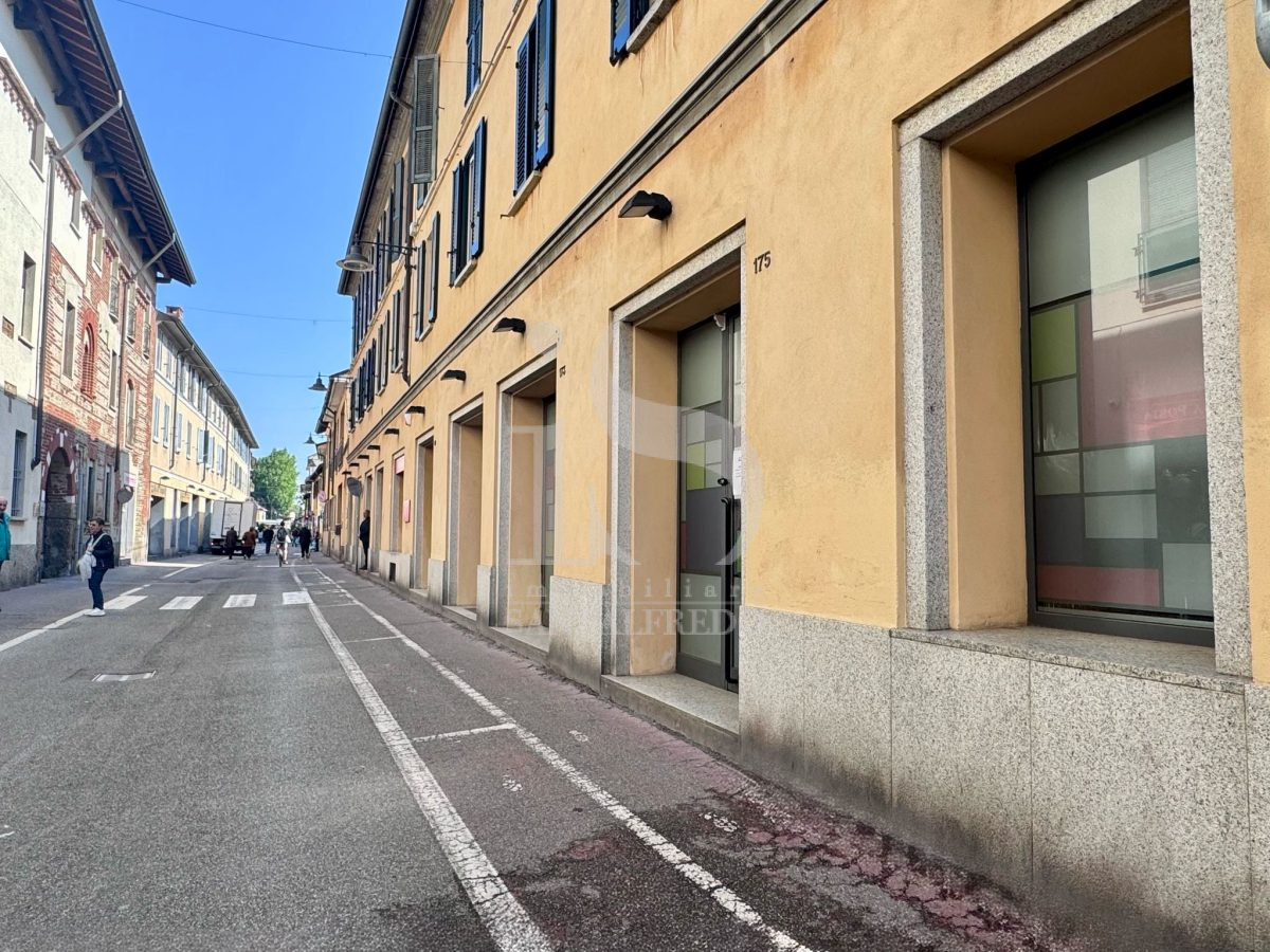 Negozio in affitto a Concorezzo