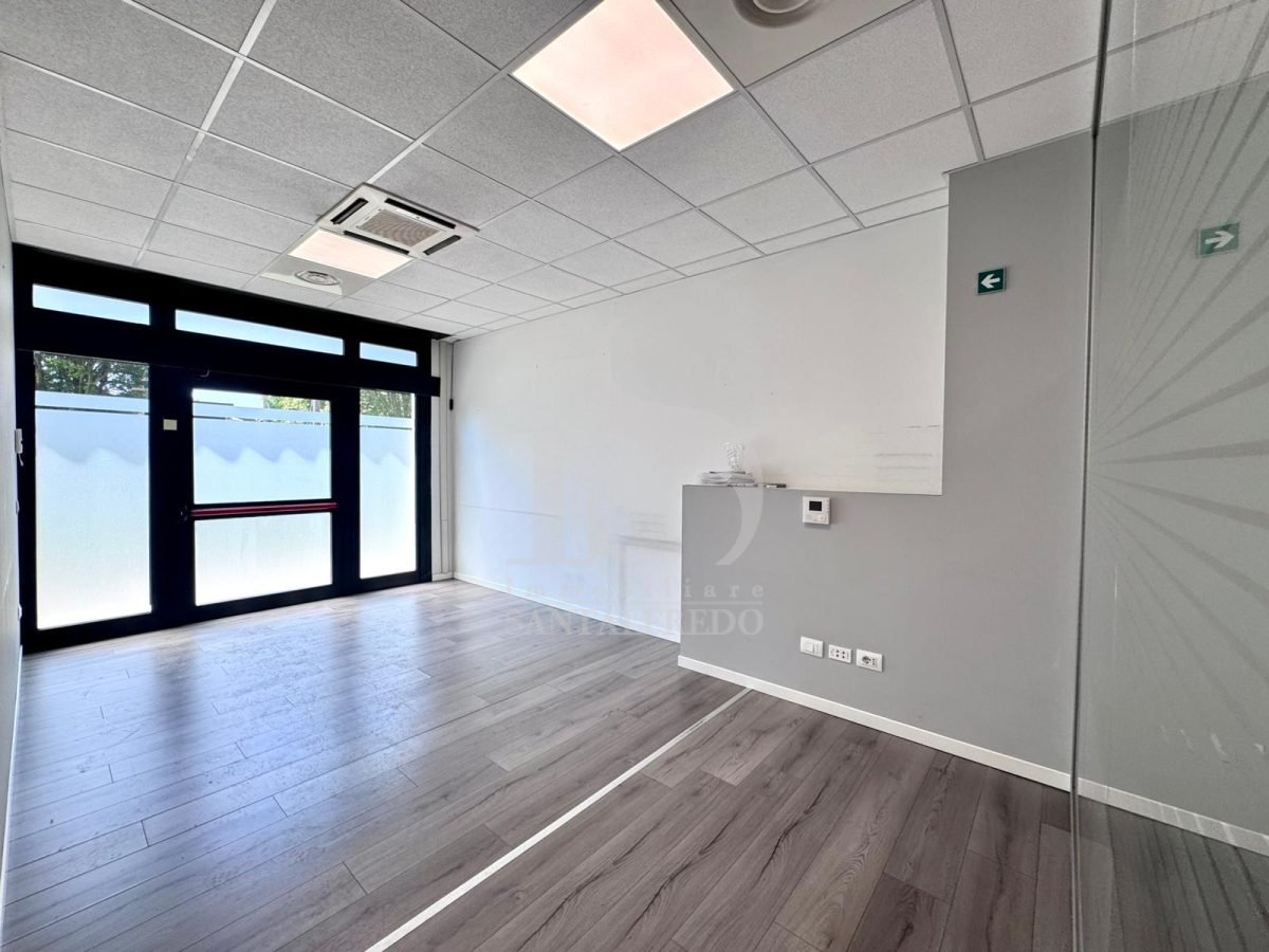 Concorezzo ufficio in affitto