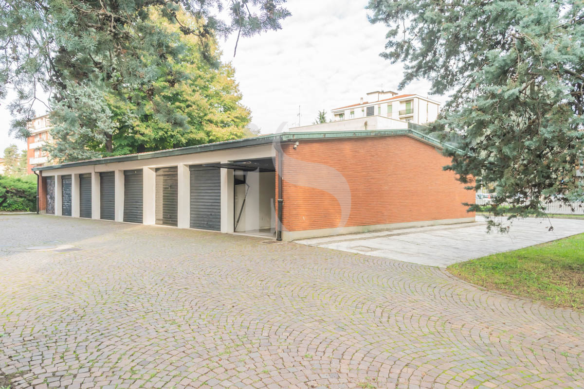 Trilocale con box e giardino condominiale a Concorezzo